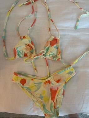 Montce Floral Triangle Bikini - Helena print